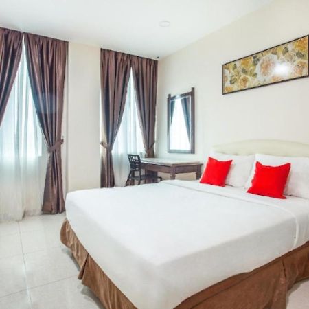 Sam Hotel Sitiawan Exterior photo