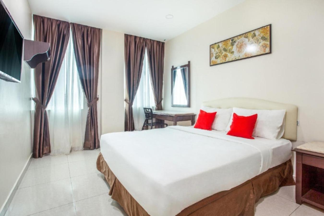 Sam Hotel Sitiawan Exterior photo