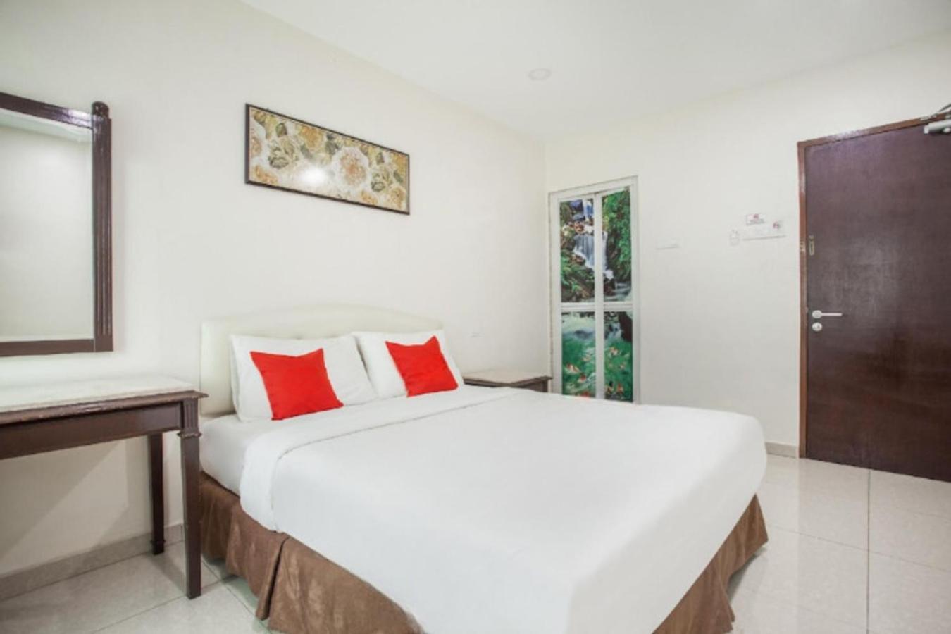 Sam Hotel Sitiawan Exterior photo
