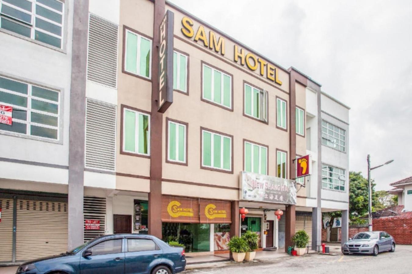 Sam Hotel Sitiawan Exterior photo