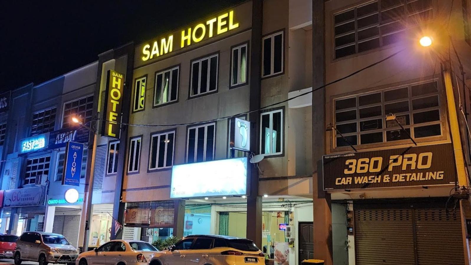 Sam Hotel Sitiawan Exterior photo